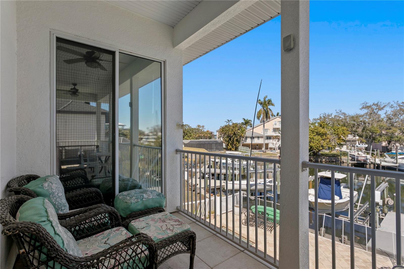 1867 BAYOU GRANDE BLVD NE, ST PETERSBURG, FL, 33703