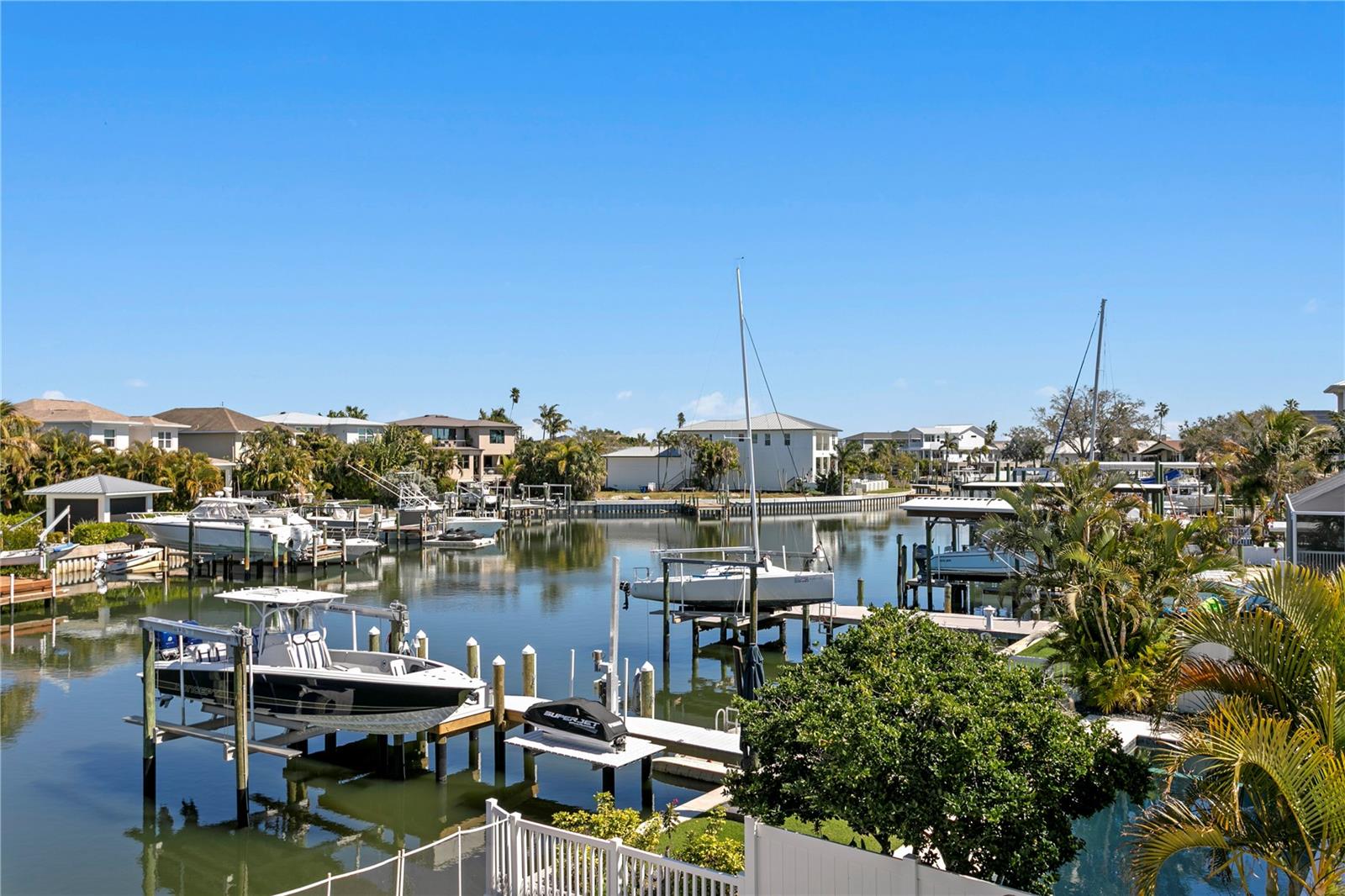 1867 BAYOU GRANDE BLVD NE, ST PETERSBURG, FL, 33703