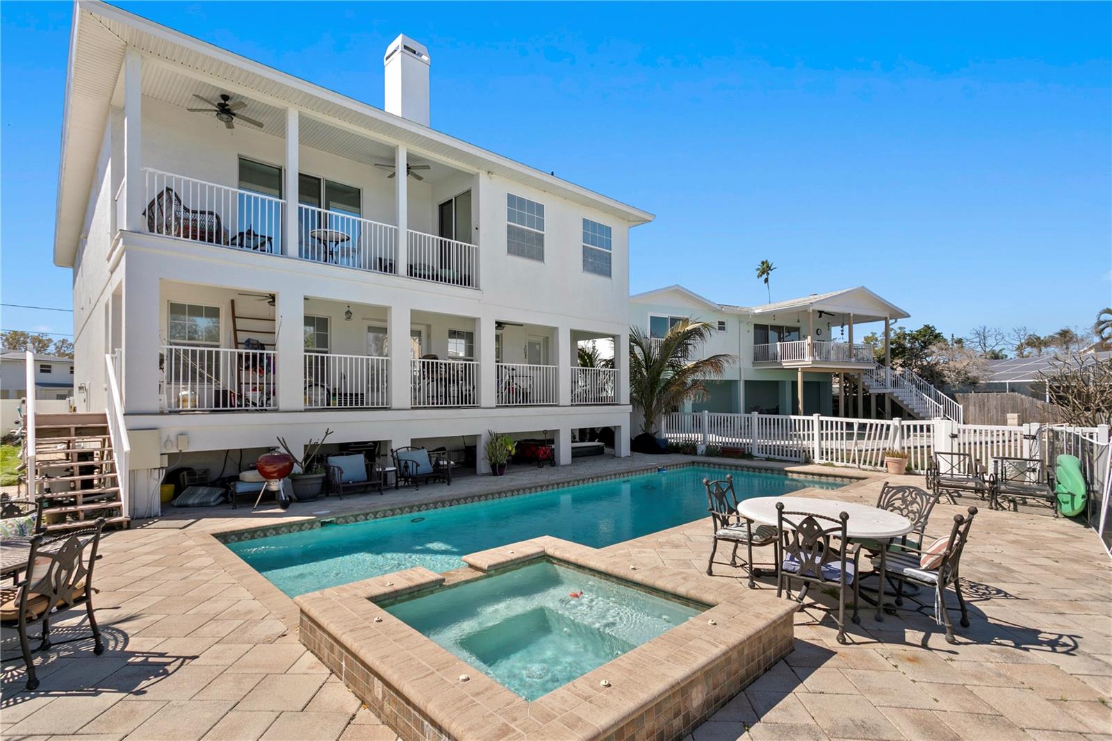 1867 BAYOU GRANDE BLVD NE, ST PETERSBURG, FL, 33703
