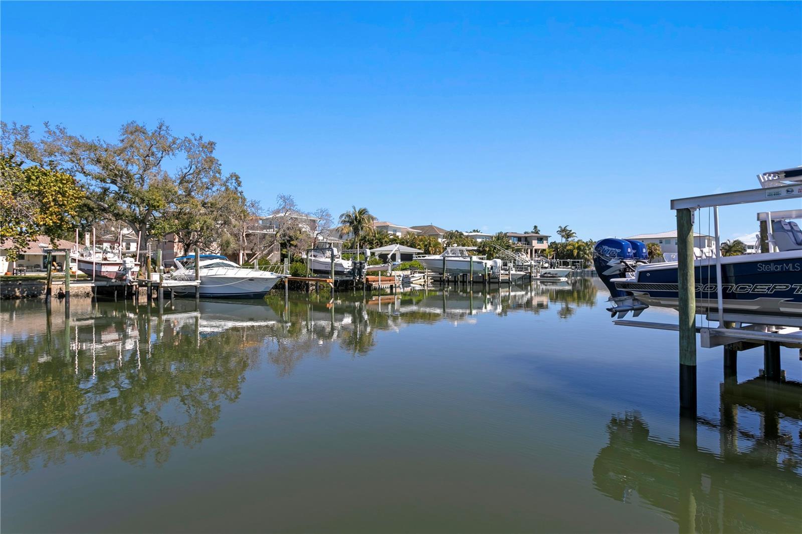 1867 BAYOU GRANDE BLVD NE, ST PETERSBURG, FL, 33703