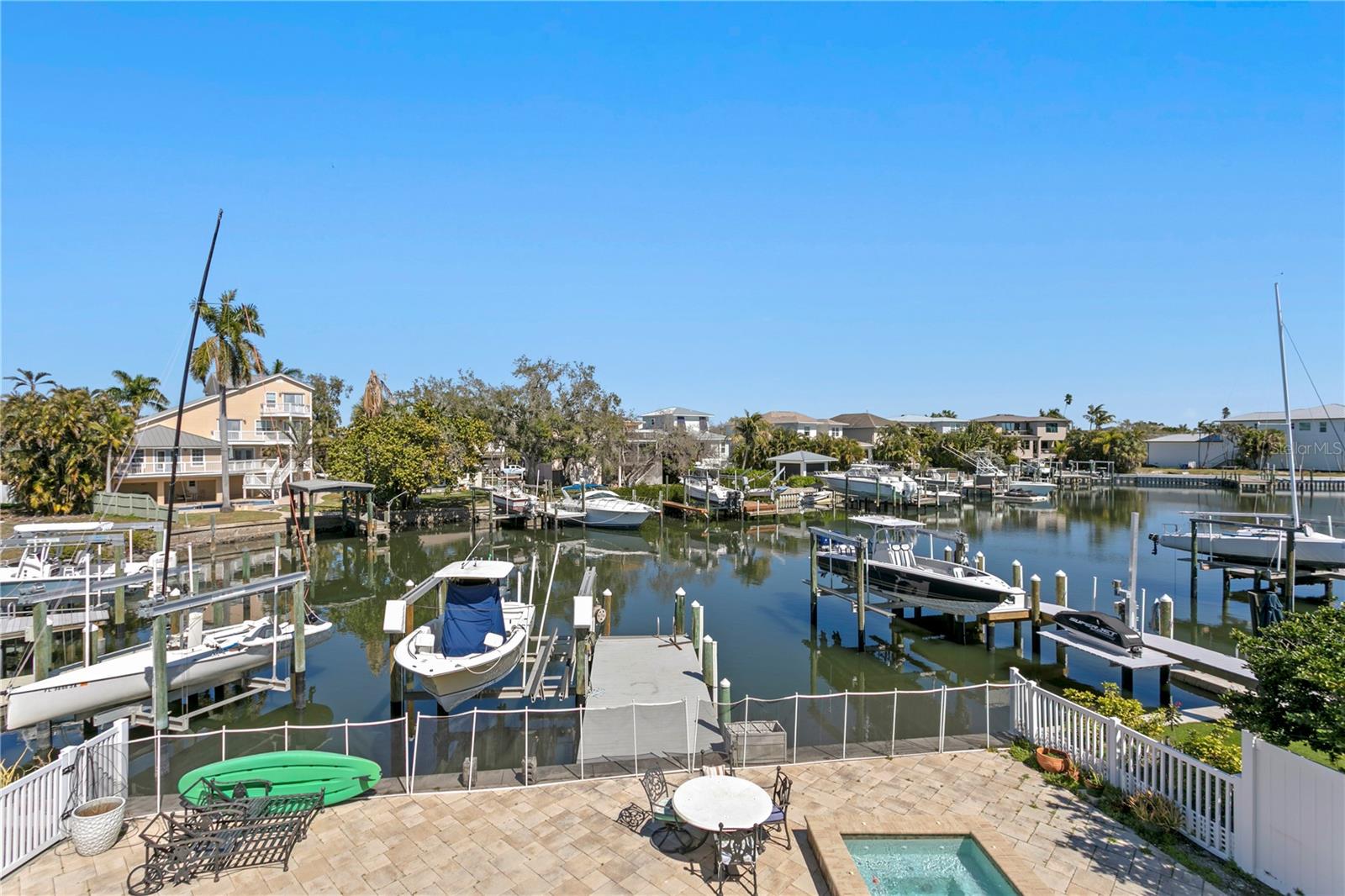1867 BAYOU GRANDE BLVD NE, ST PETERSBURG, FL, 33703