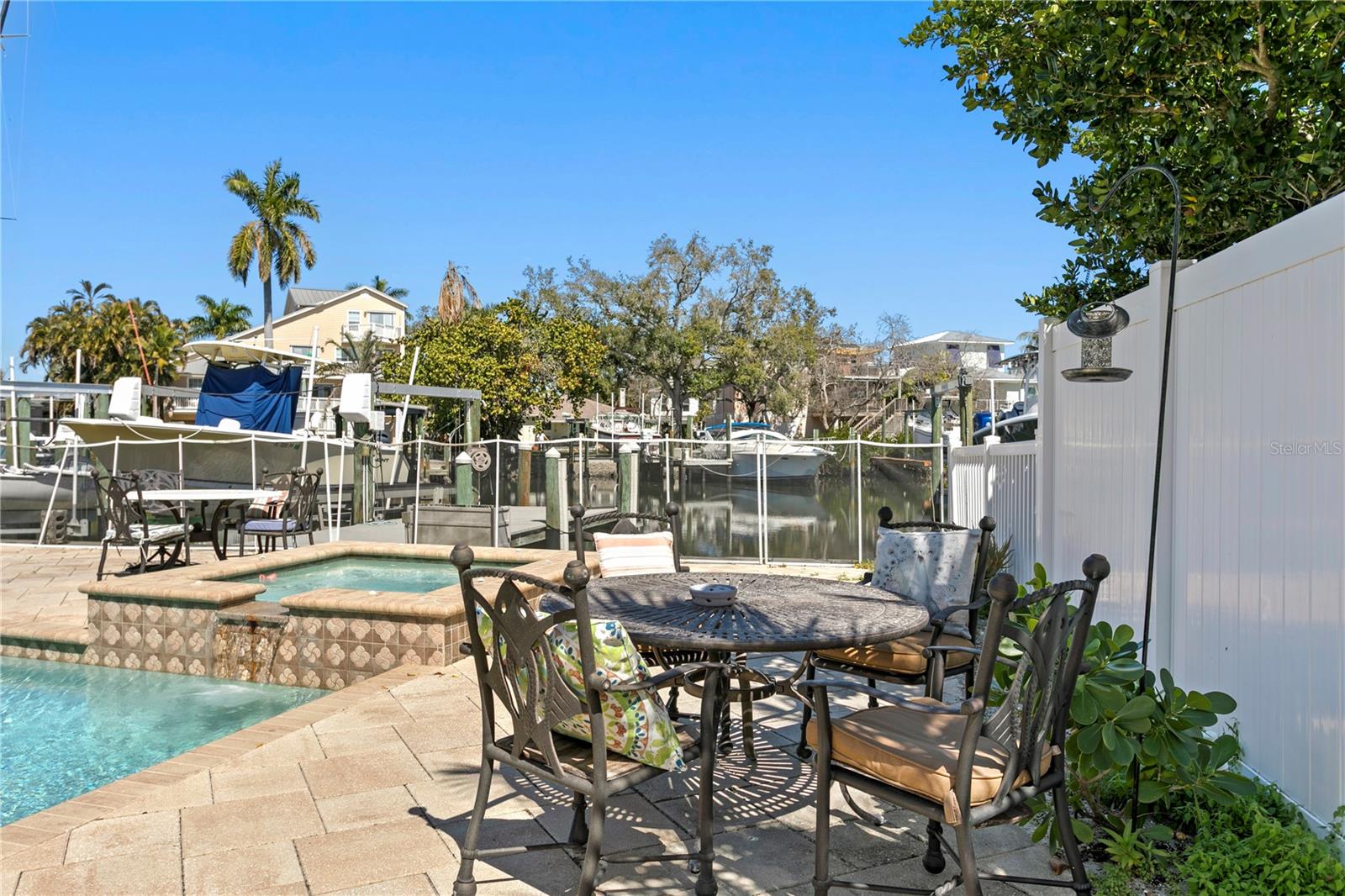 1867 BAYOU GRANDE BLVD NE, ST PETERSBURG, FL, 33703