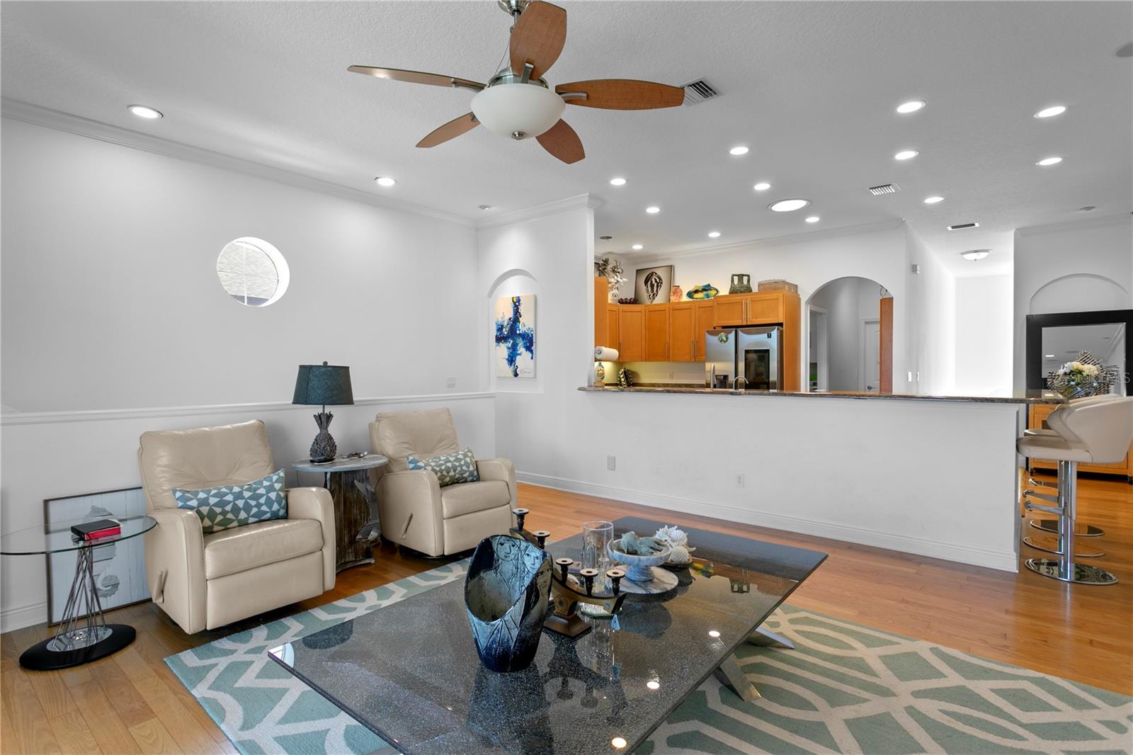 1867 BAYOU GRANDE BLVD NE, ST PETERSBURG, FL, 33703