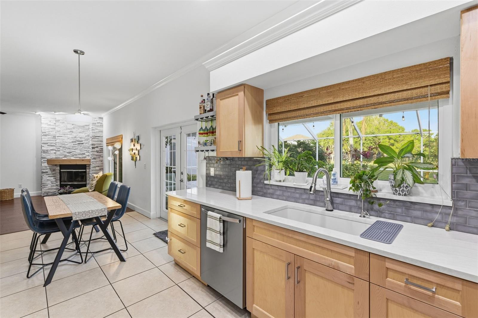 19408 SANDY SPRINGS CIR, LUTZ, FL, 33558