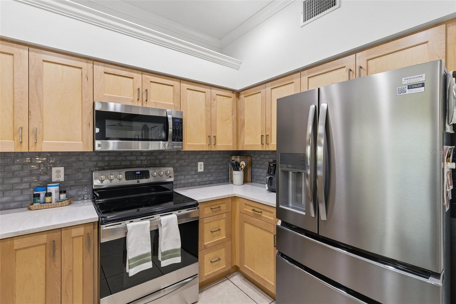 19408 SANDY SPRINGS CIR, LUTZ, FL, 33558