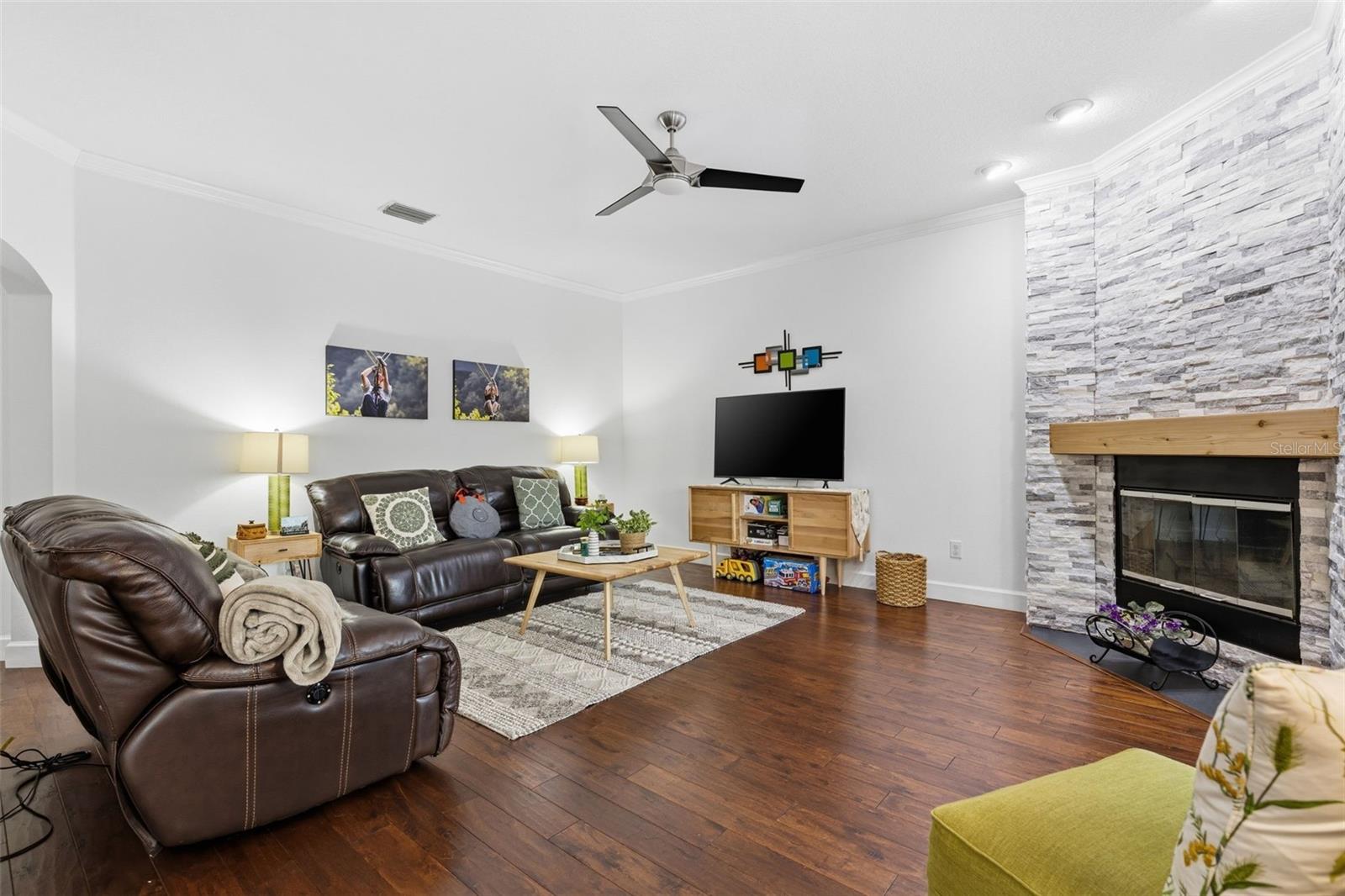 19408 SANDY SPRINGS CIR, LUTZ, FL, 33558