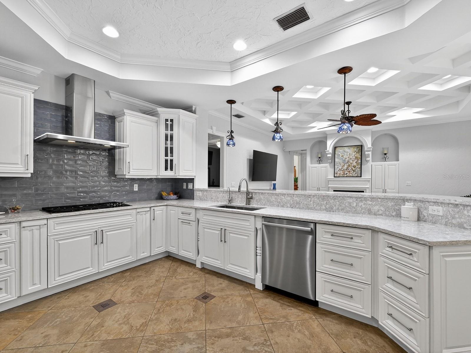 17001 DEER PRAIRIE DR, SARASOTA, FL, 34240