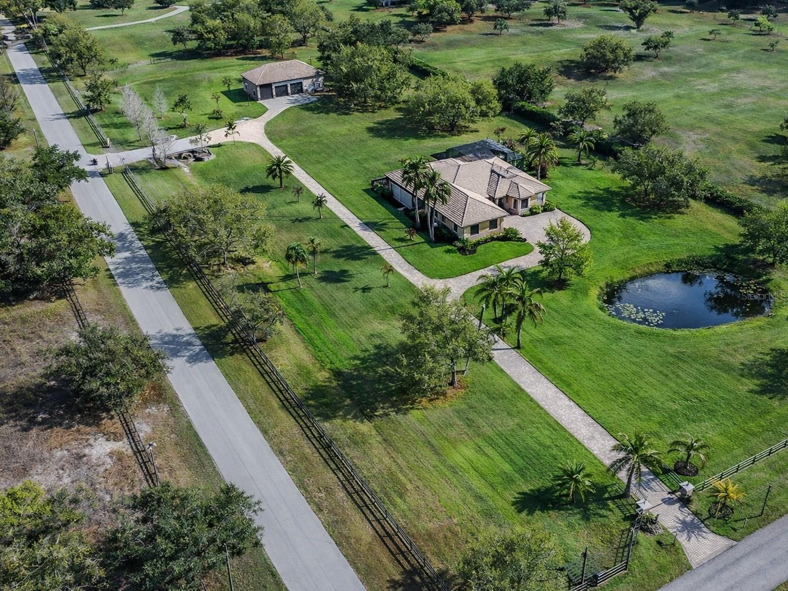 17001 DEER PRAIRIE DR, SARASOTA, FL, 34240
