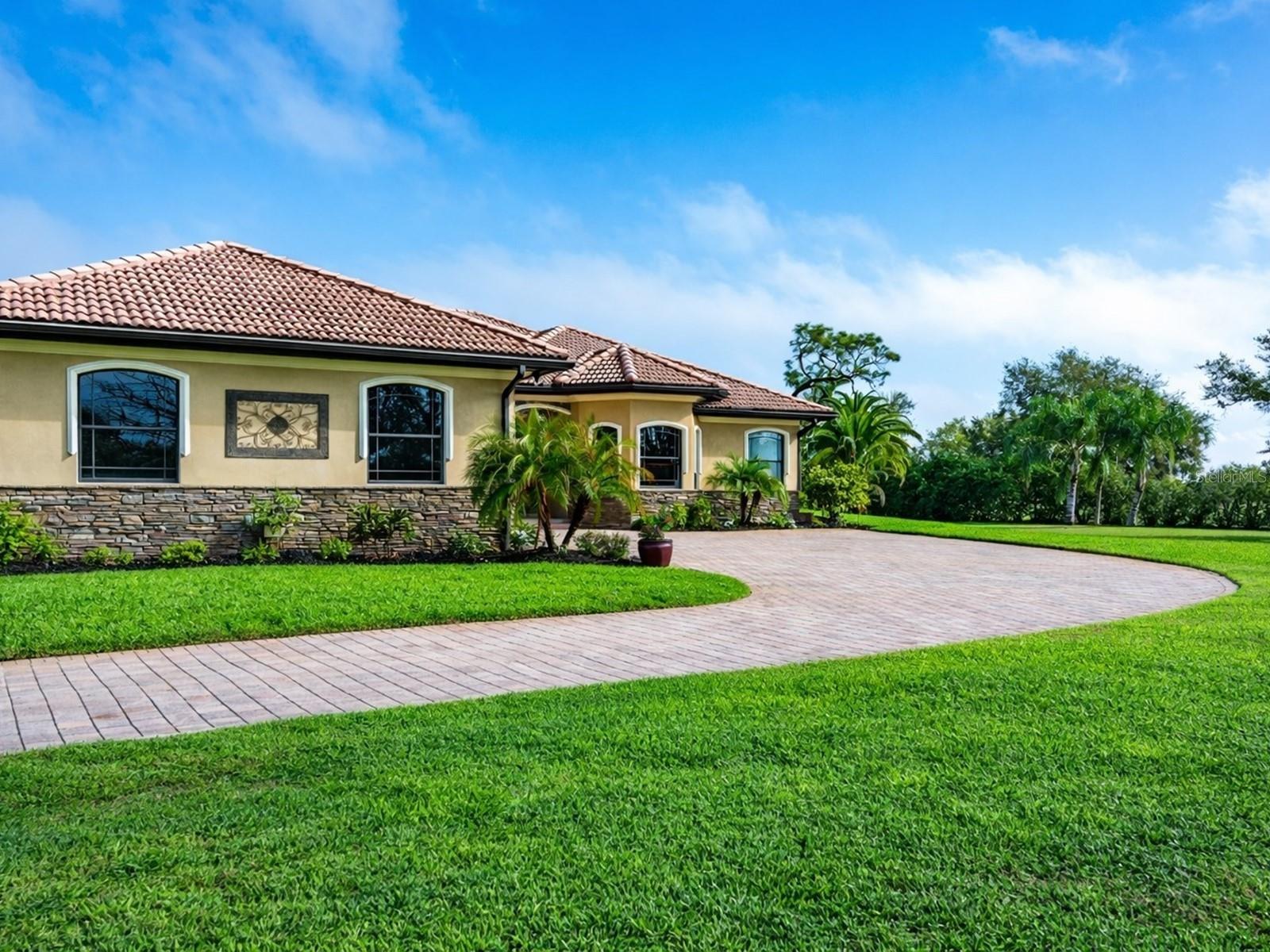 17001 DEER PRAIRIE DR, SARASOTA, FL, 34240