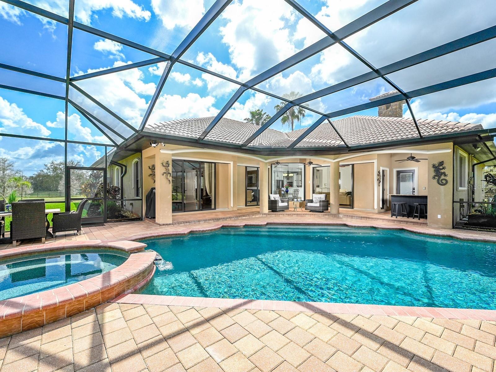 17001 DEER PRAIRIE DR, SARASOTA, FL, 34240