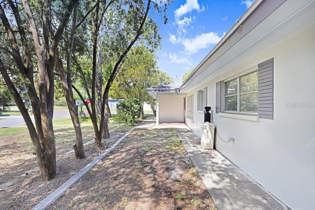 1600 PINEWOOD DR, CLEARWATER, FL, 33756