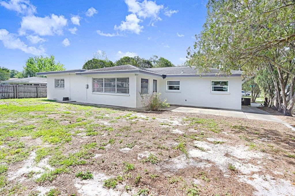 1600 PINEWOOD DR, CLEARWATER, FL, 33756