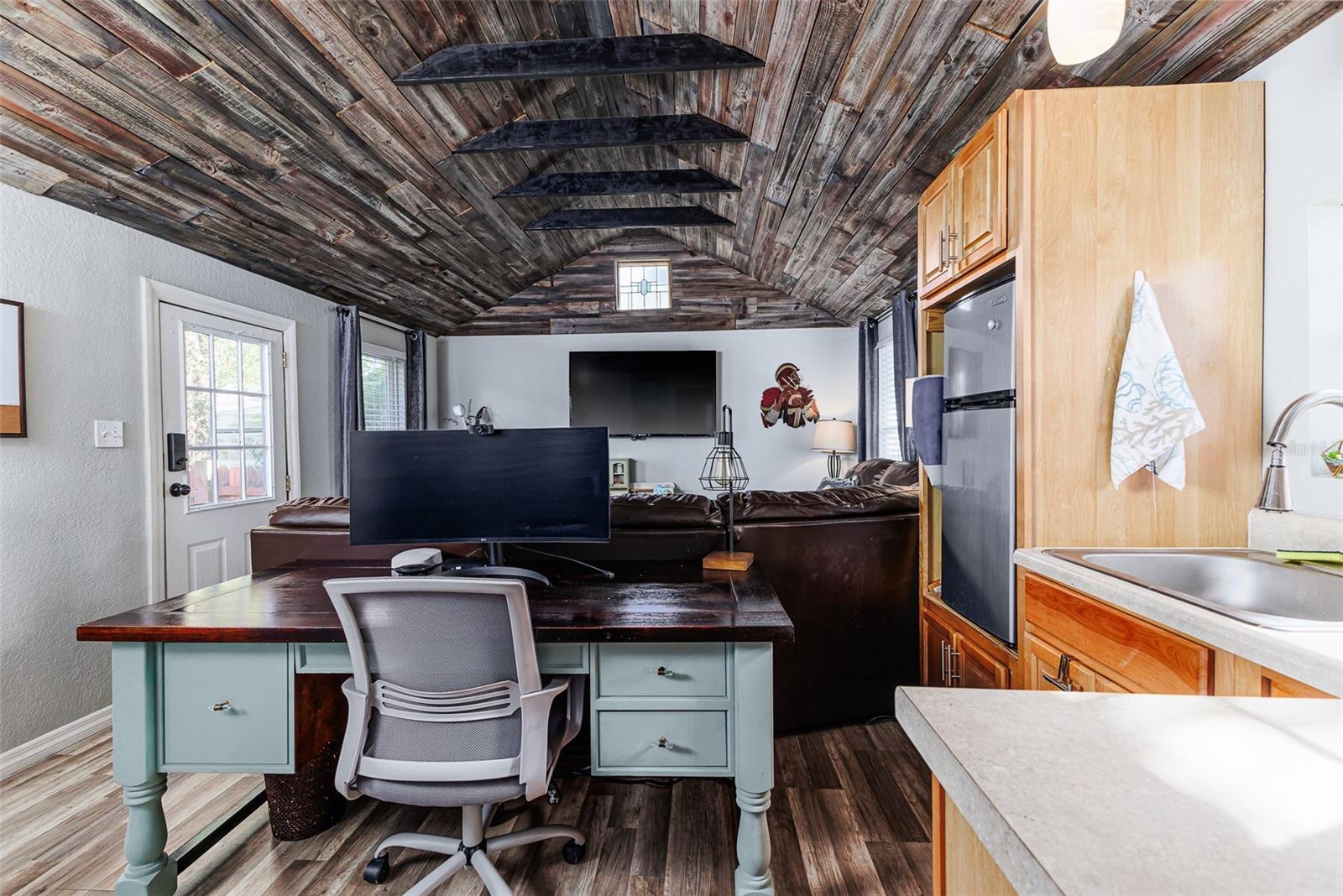 749 S RUSHING AVE, LAKELAND, FL, 33801