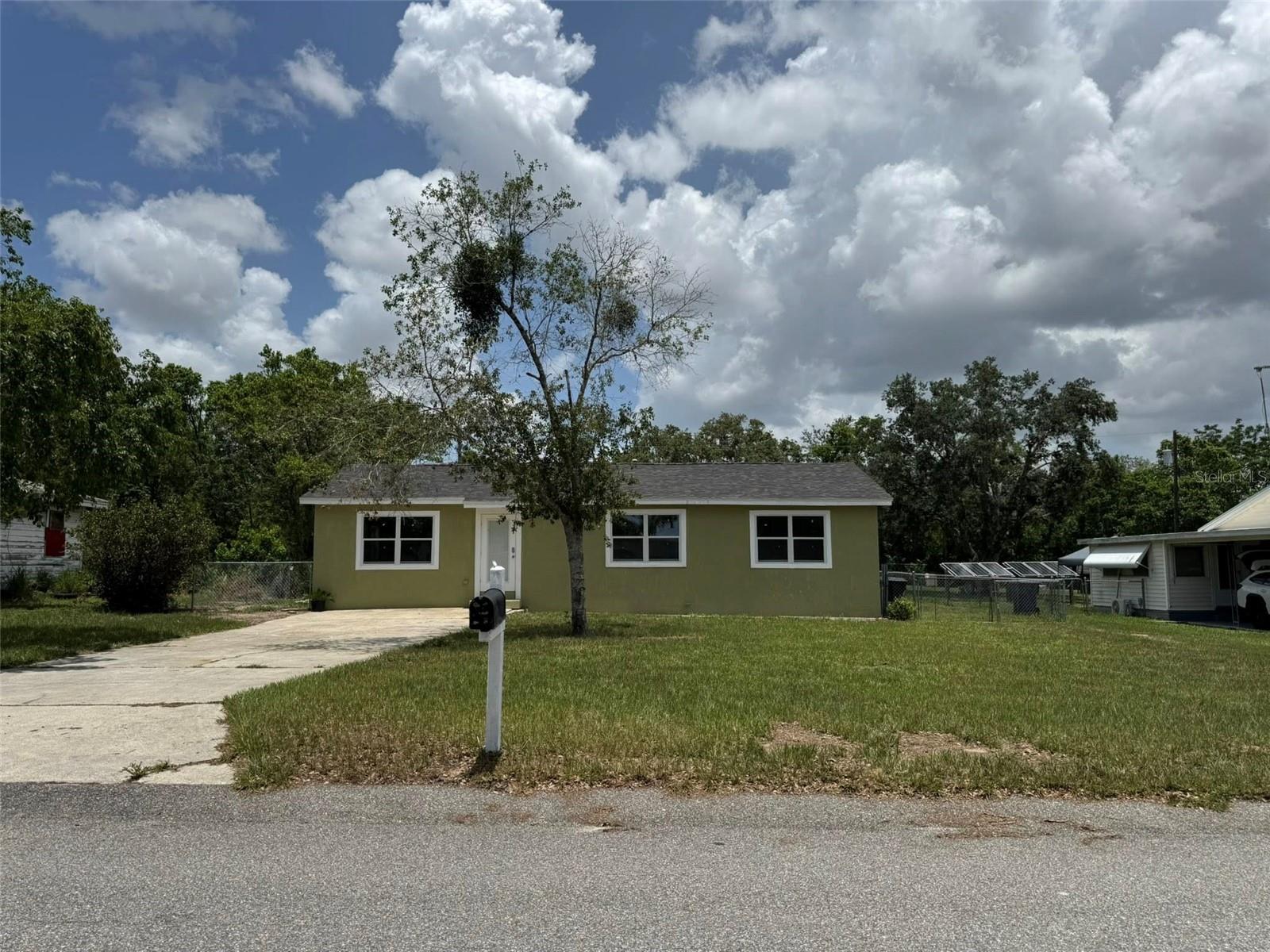 2549 OLIVE AVE, LAKE WALES, FL, 33898