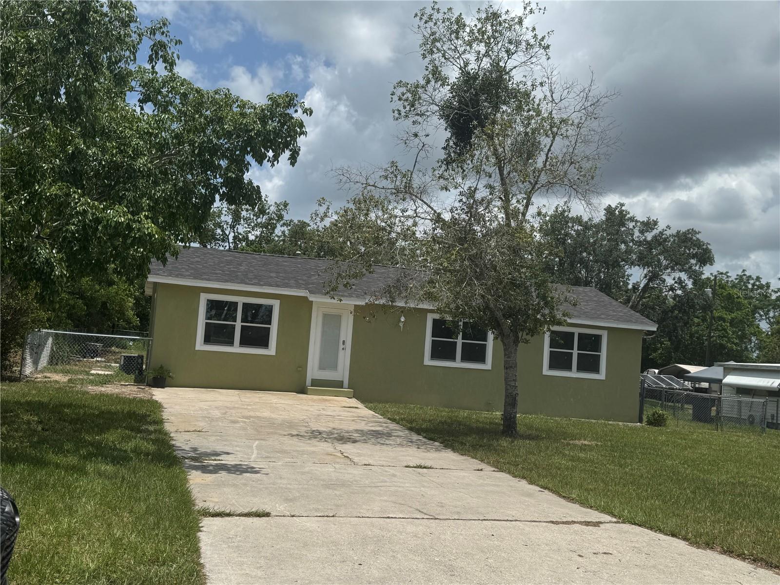 2549 OLIVE AVE, LAKE WALES, FL, 33898