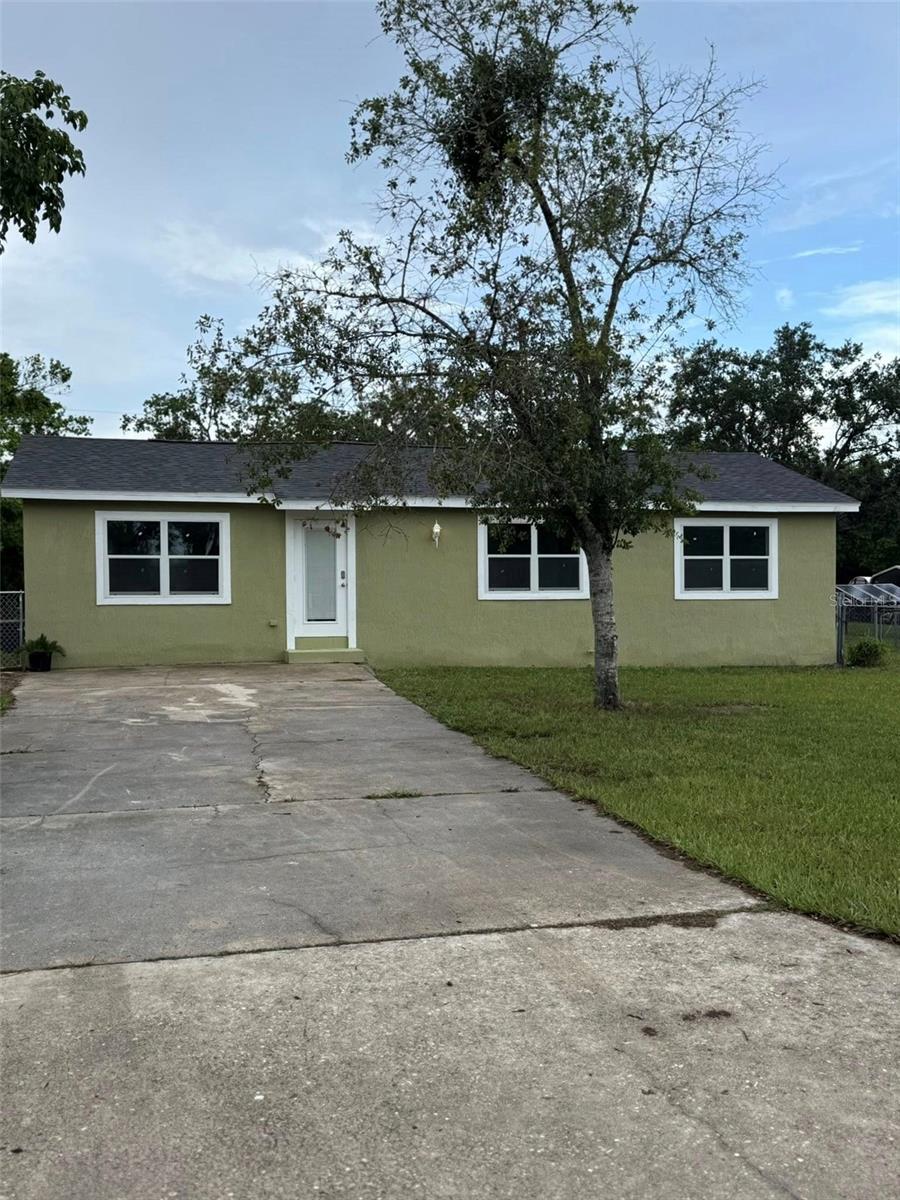 2549 OLIVE AVE, LAKE WALES, FL, 33898
