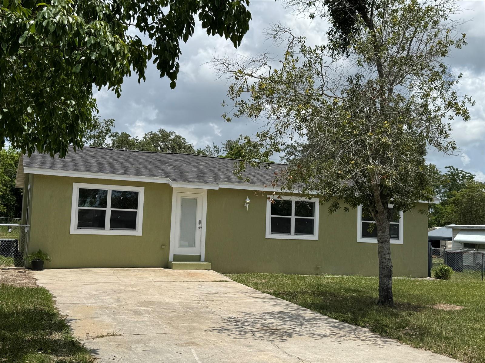 2549 OLIVE AVE, LAKE WALES, FL, 33898