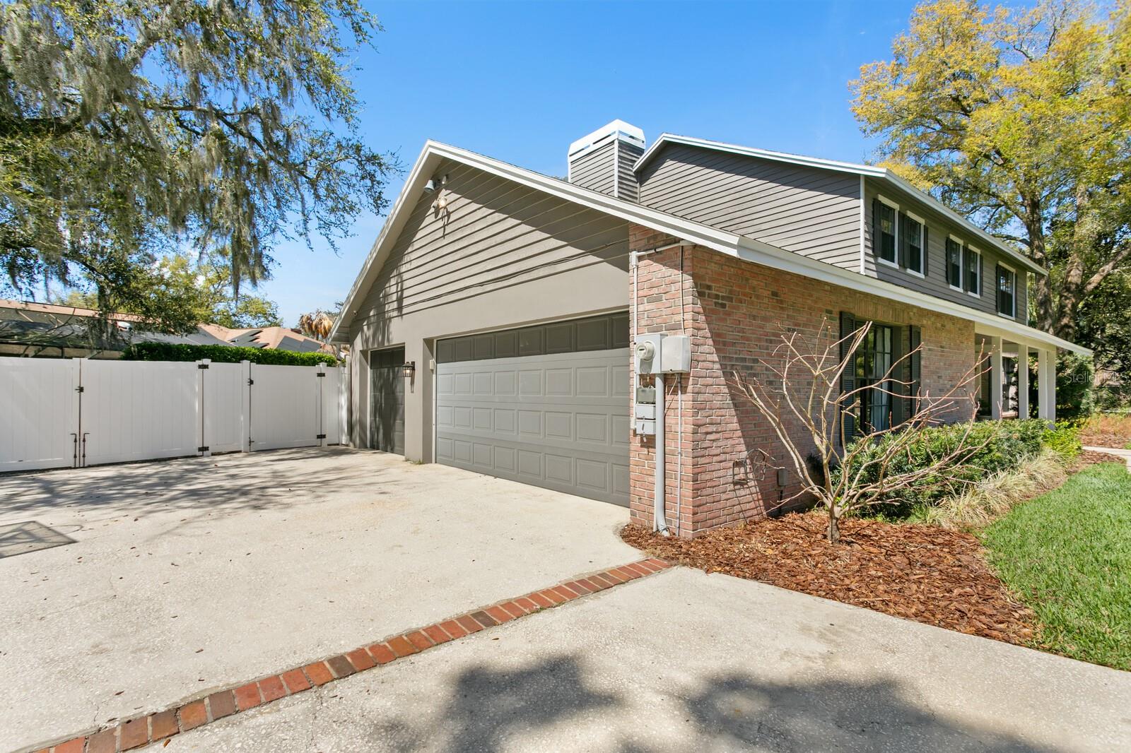 6404 JOSEPHINE ARBOR PL, TEMPLE TERRACE, FL, 33617