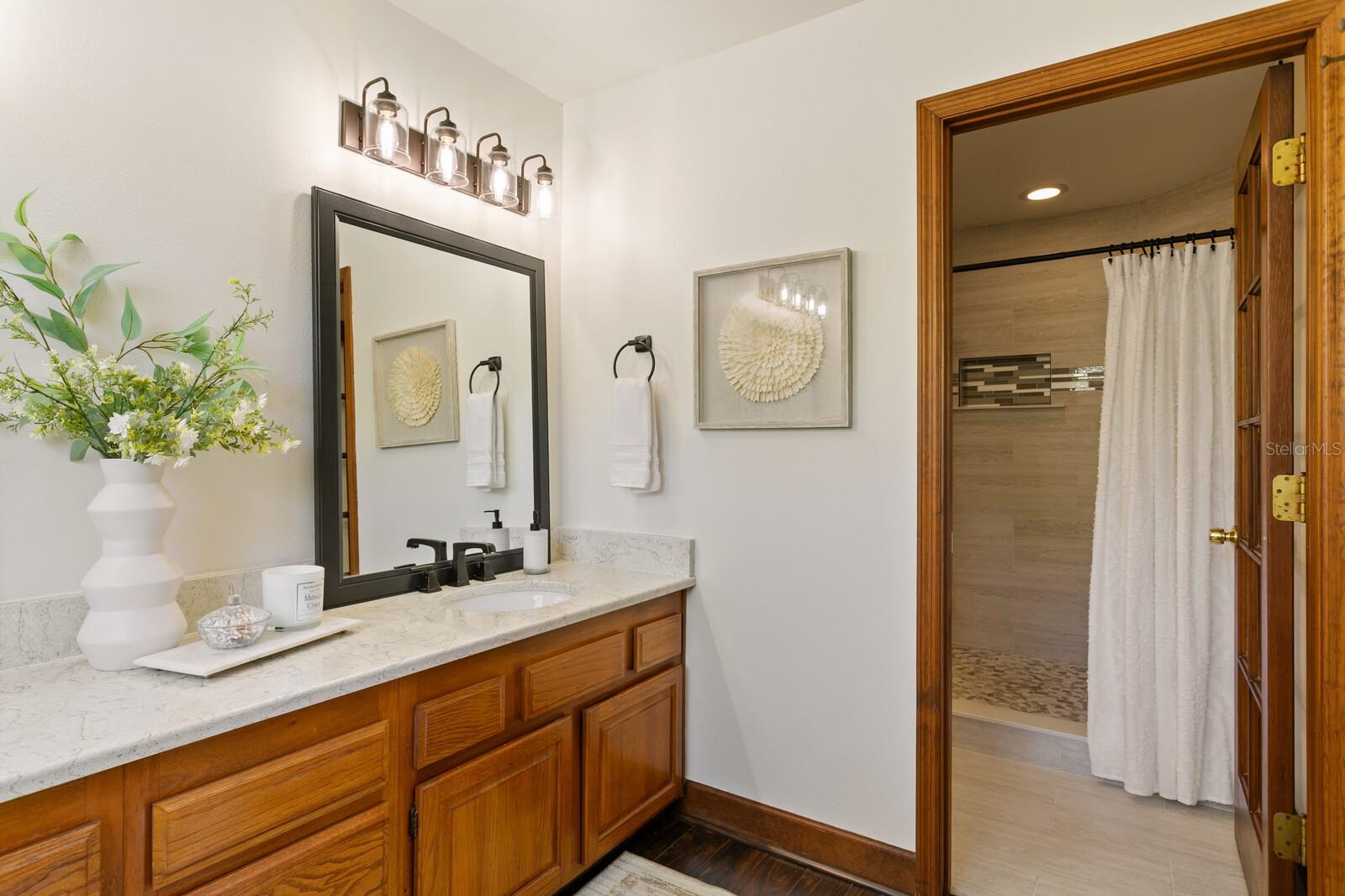 6404 JOSEPHINE ARBOR PL, TEMPLE TERRACE, FL, 33617