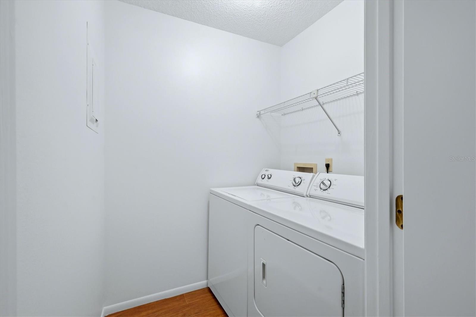 2721 60TH AVENUE DR W #B, BRADENTON, FL, 34207