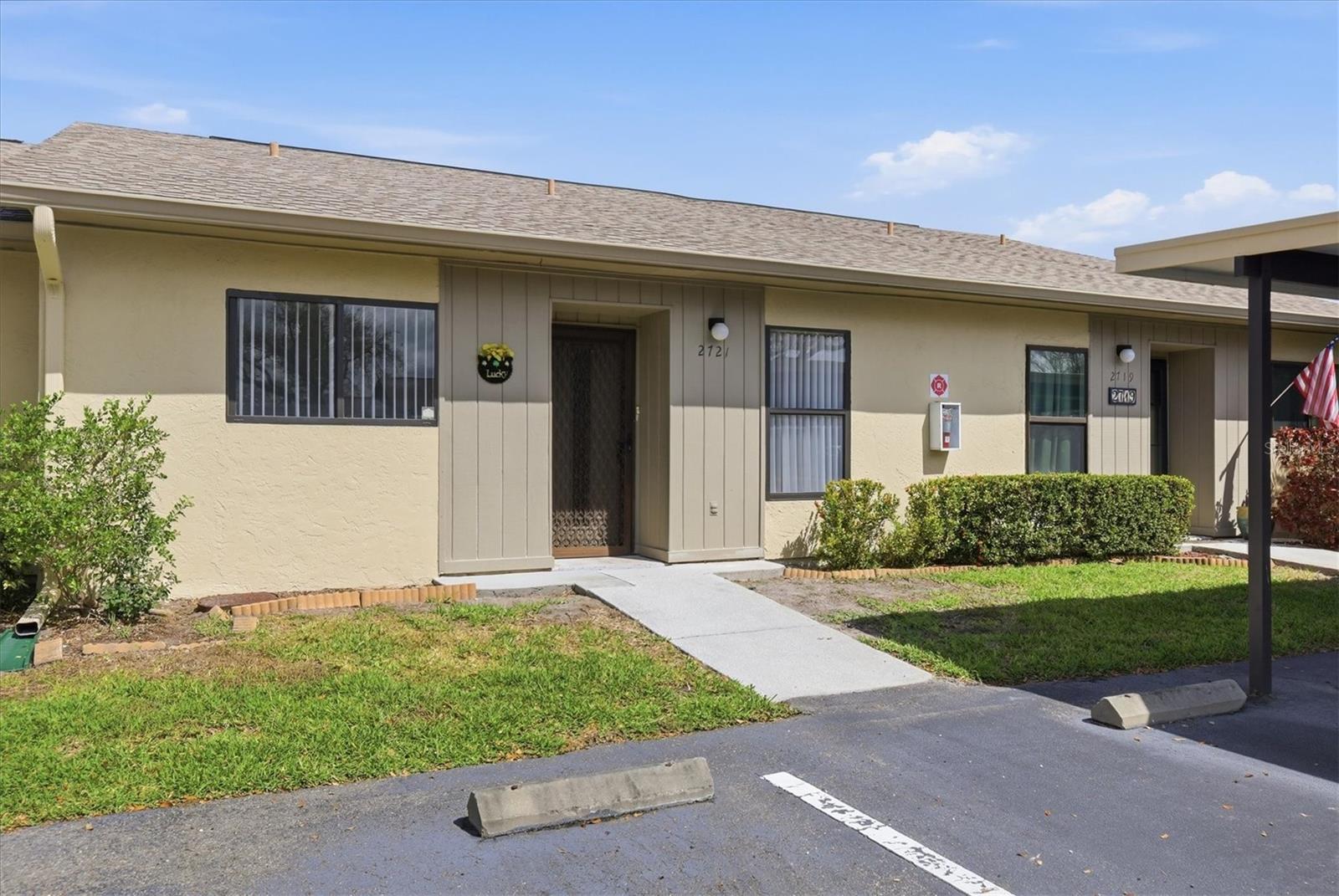 2721 60TH AVENUE DR W #B, BRADENTON, FL, 34207