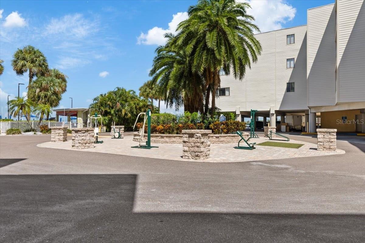 2506 N ROCKY POINT DR #369, TAMPA, FL, 33607