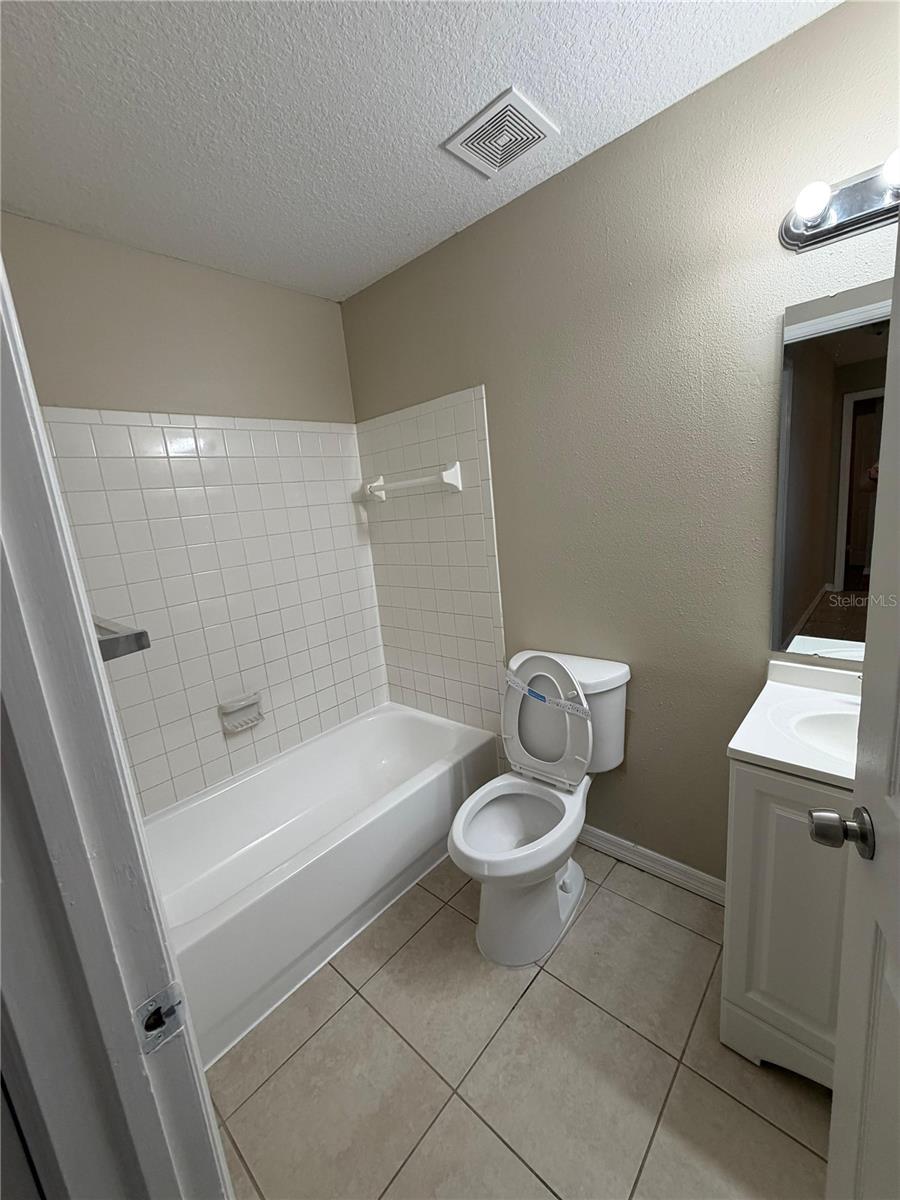 2211 E 17TH AVE, TAMPA, FL, 33605