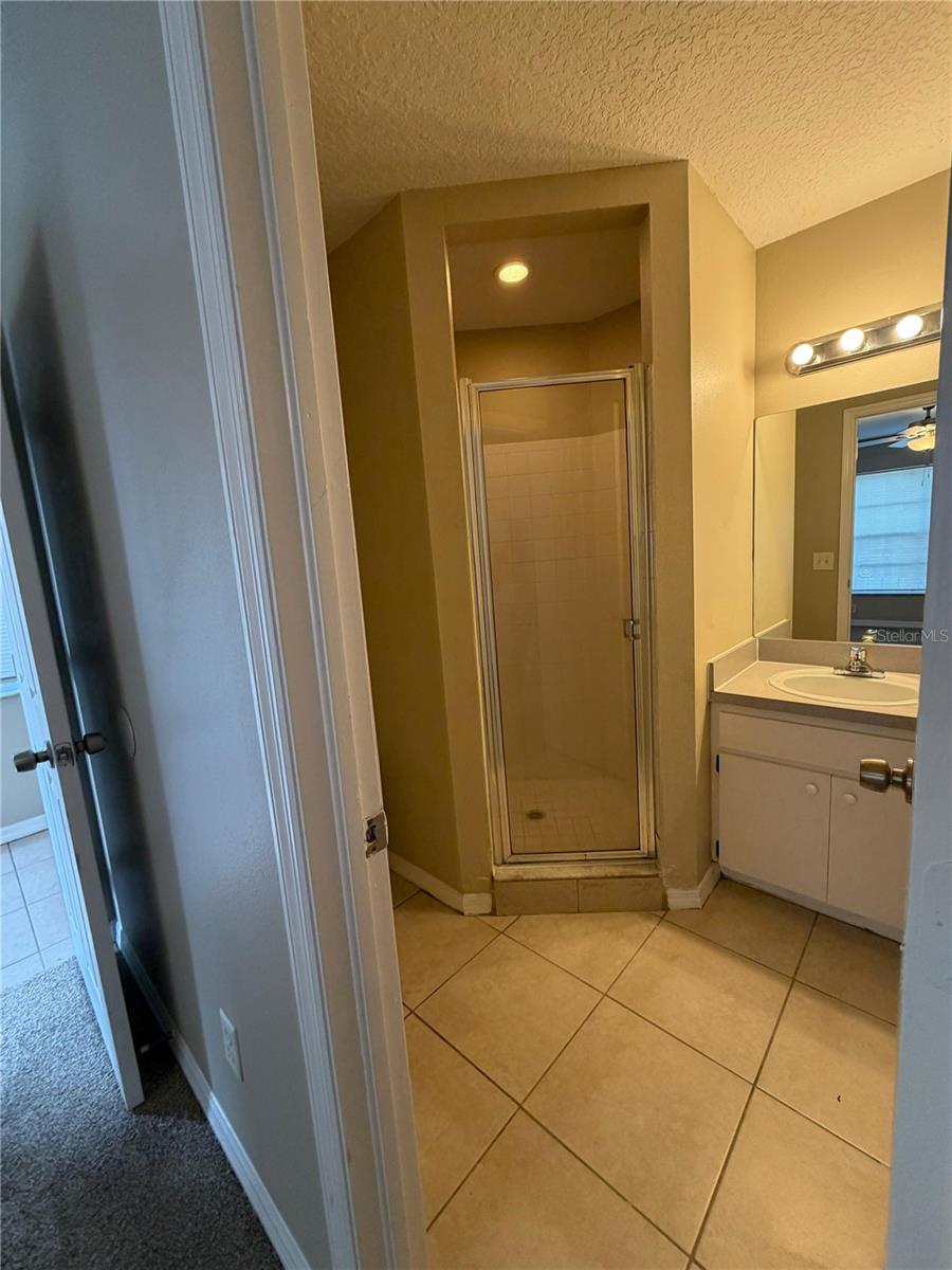 2211 E 17TH AVE, TAMPA, FL, 33605