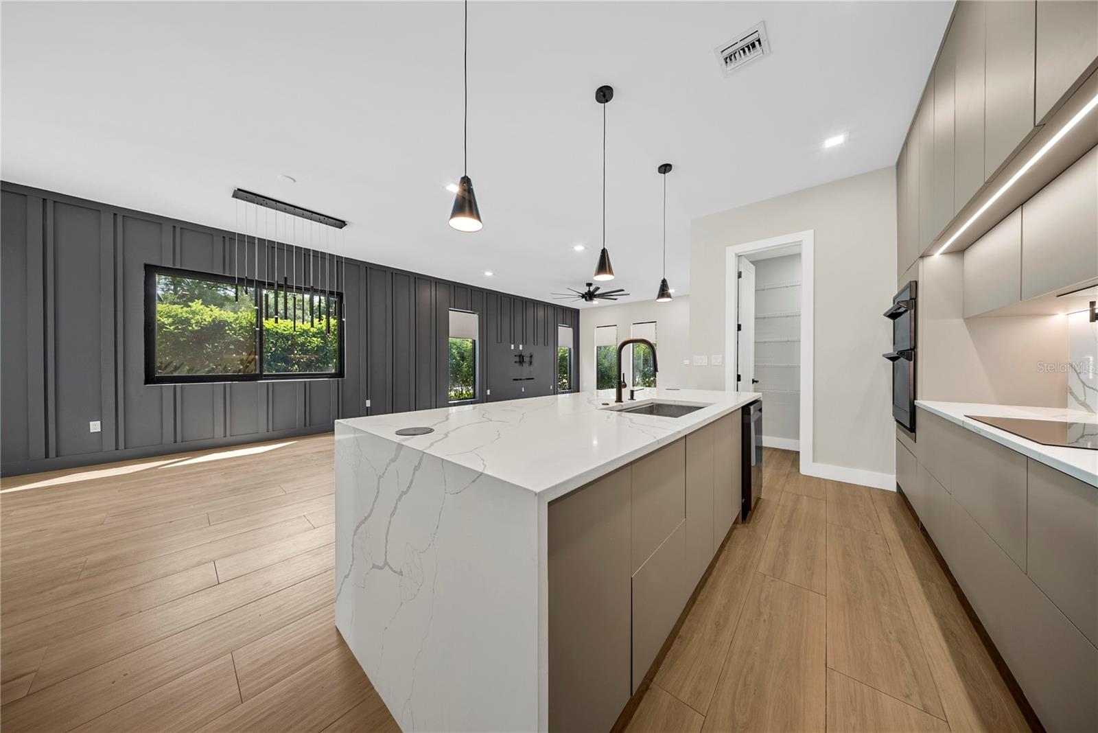 1937 E MARKS ST, ORLANDO, FL, 32803