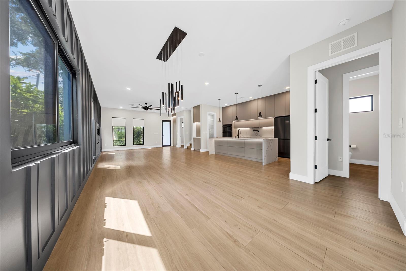 1937 E MARKS ST, ORLANDO, FL, 32803
