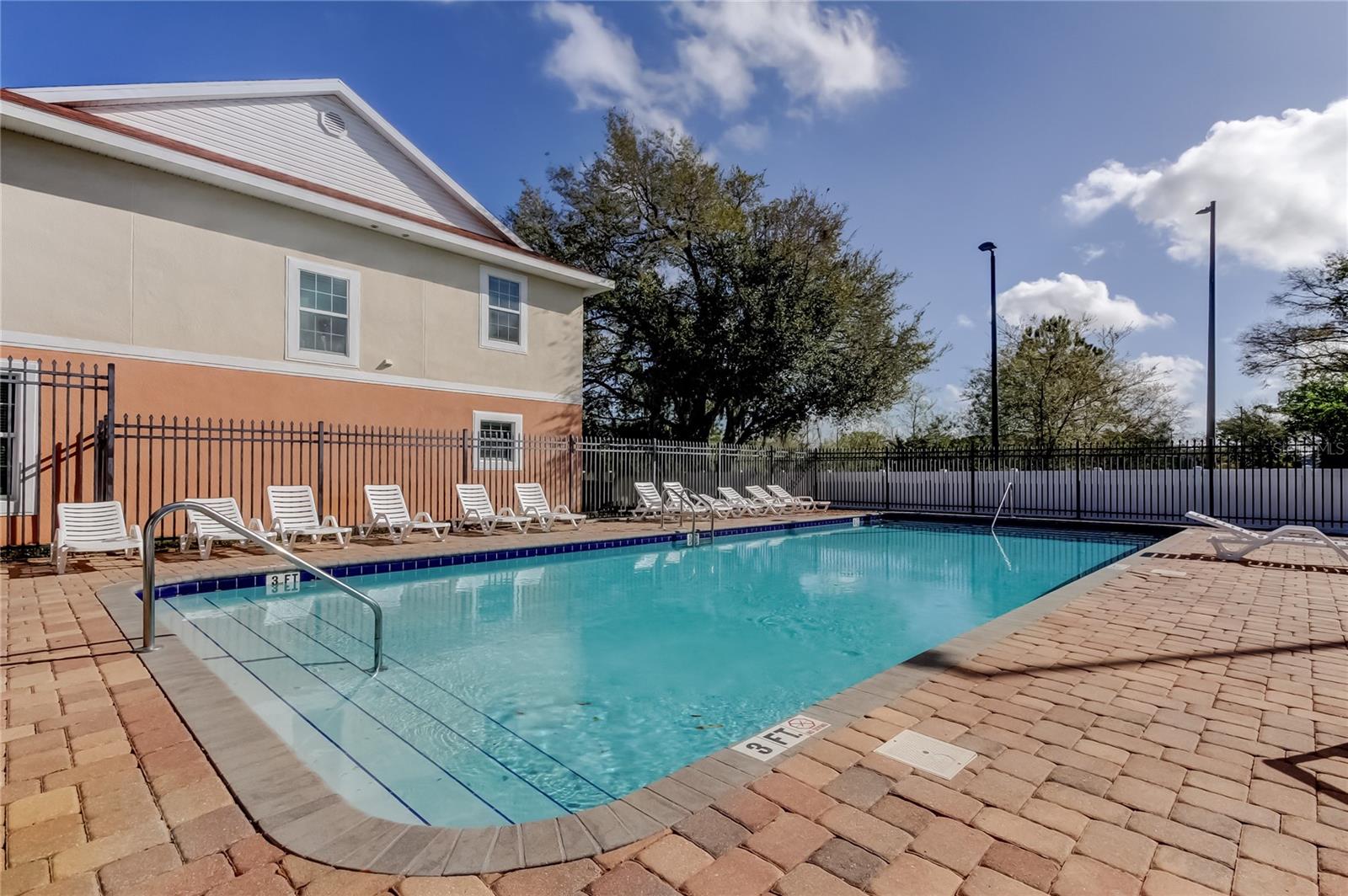 258 ALEXANDER WOODS DR, PLANT CITY, FL, 33563