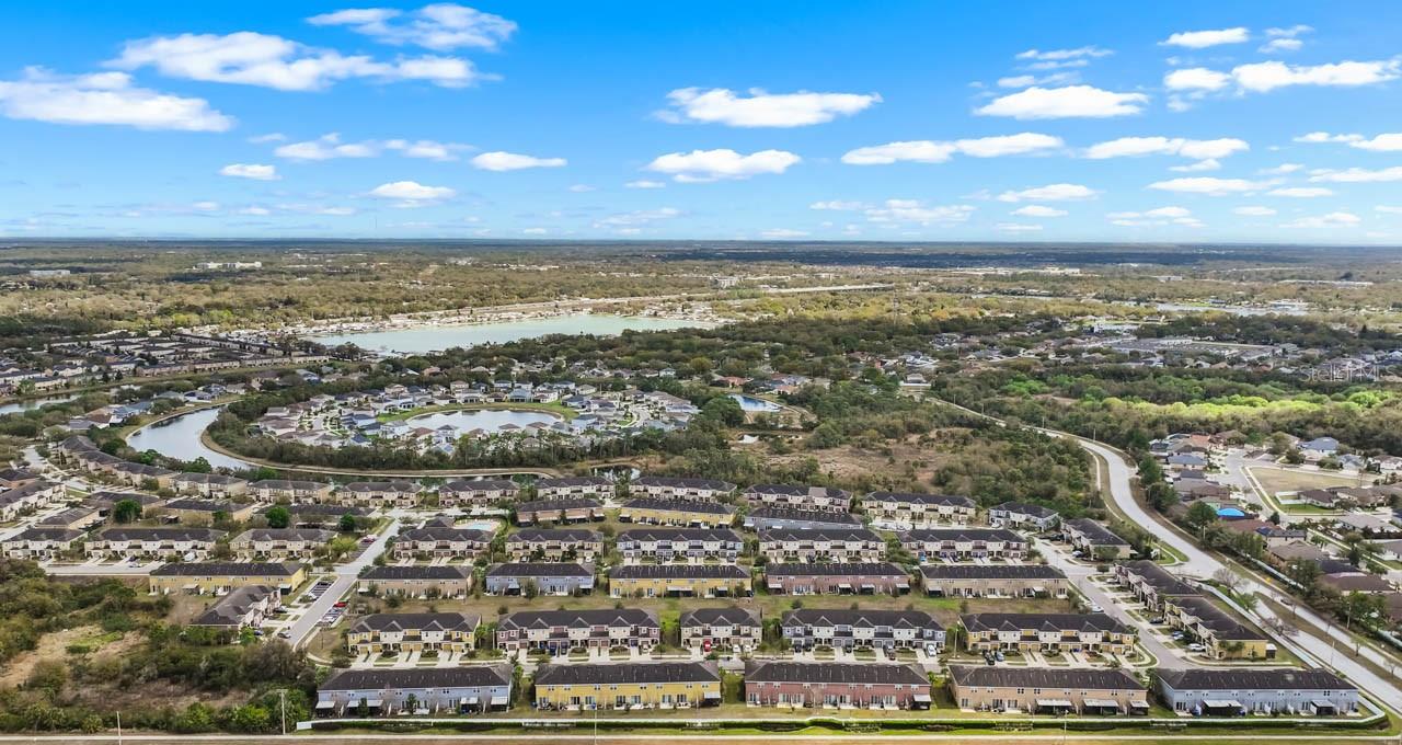 7060 TOWNE LAKE RD, RIVERVIEW, FL, 33578