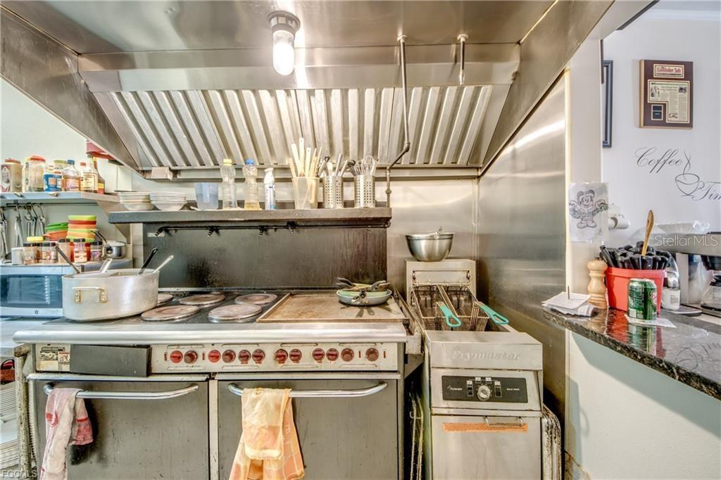 2414 TAMIAMI TRL #C, PORT CHARLOTTE, FL, 33952