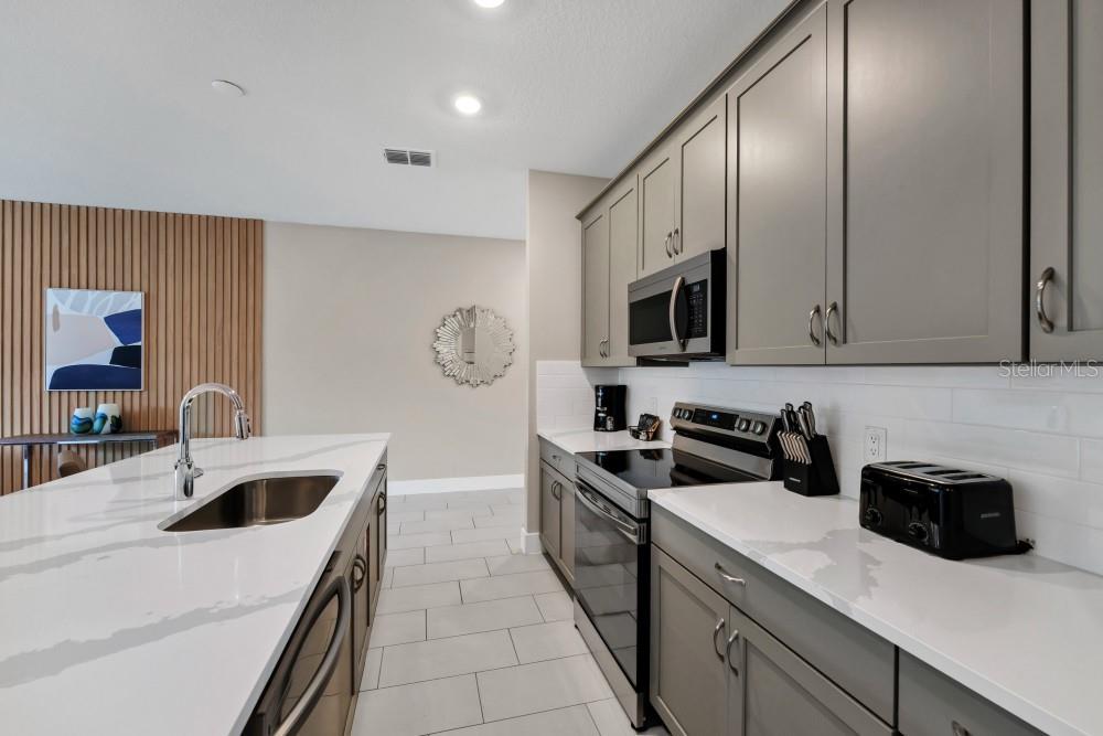 7846 SPECTRUM DR, REUNION, FL, 34747