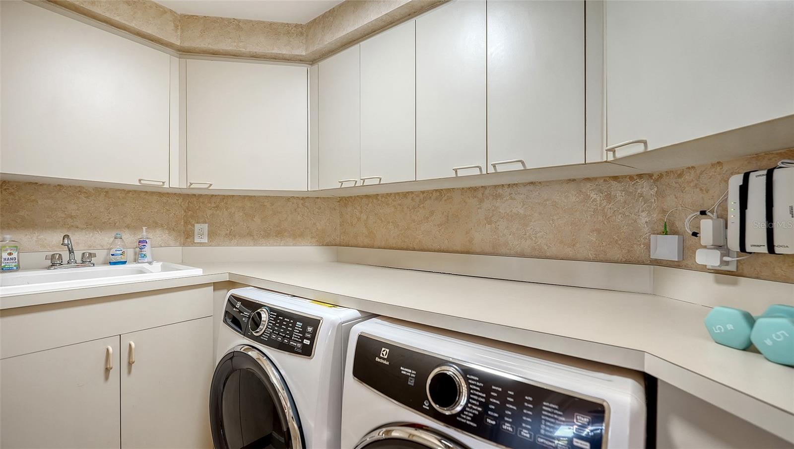 535 SANCTUARY DR #A401, LONGBOAT KEY, FL, 34228