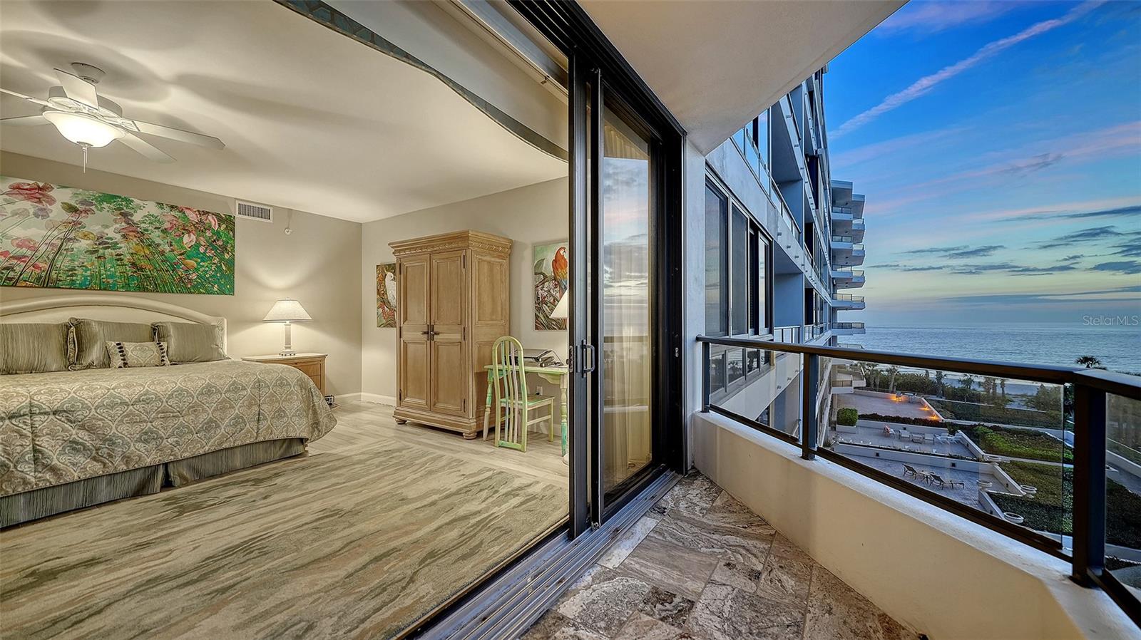 535 SANCTUARY DR #A401, LONGBOAT KEY, FL, 34228