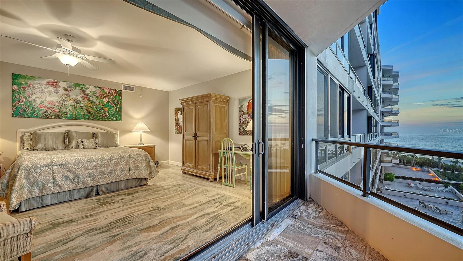 535 SANCTUARY DR #A401, LONGBOAT KEY, FL, 34228