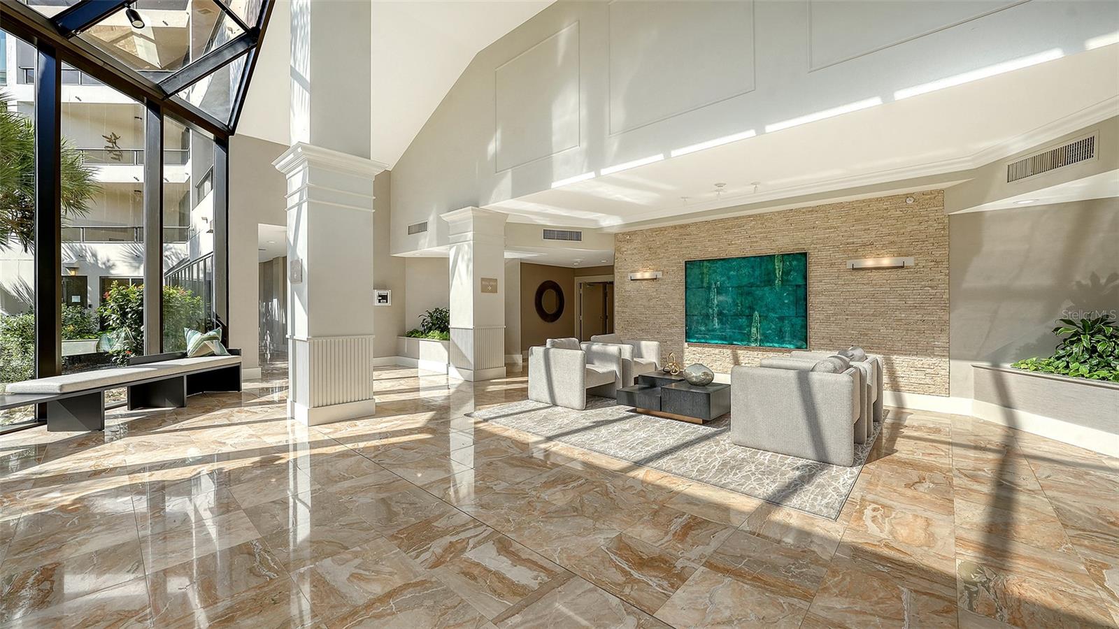 535 SANCTUARY DR #A401, LONGBOAT KEY, FL, 34228