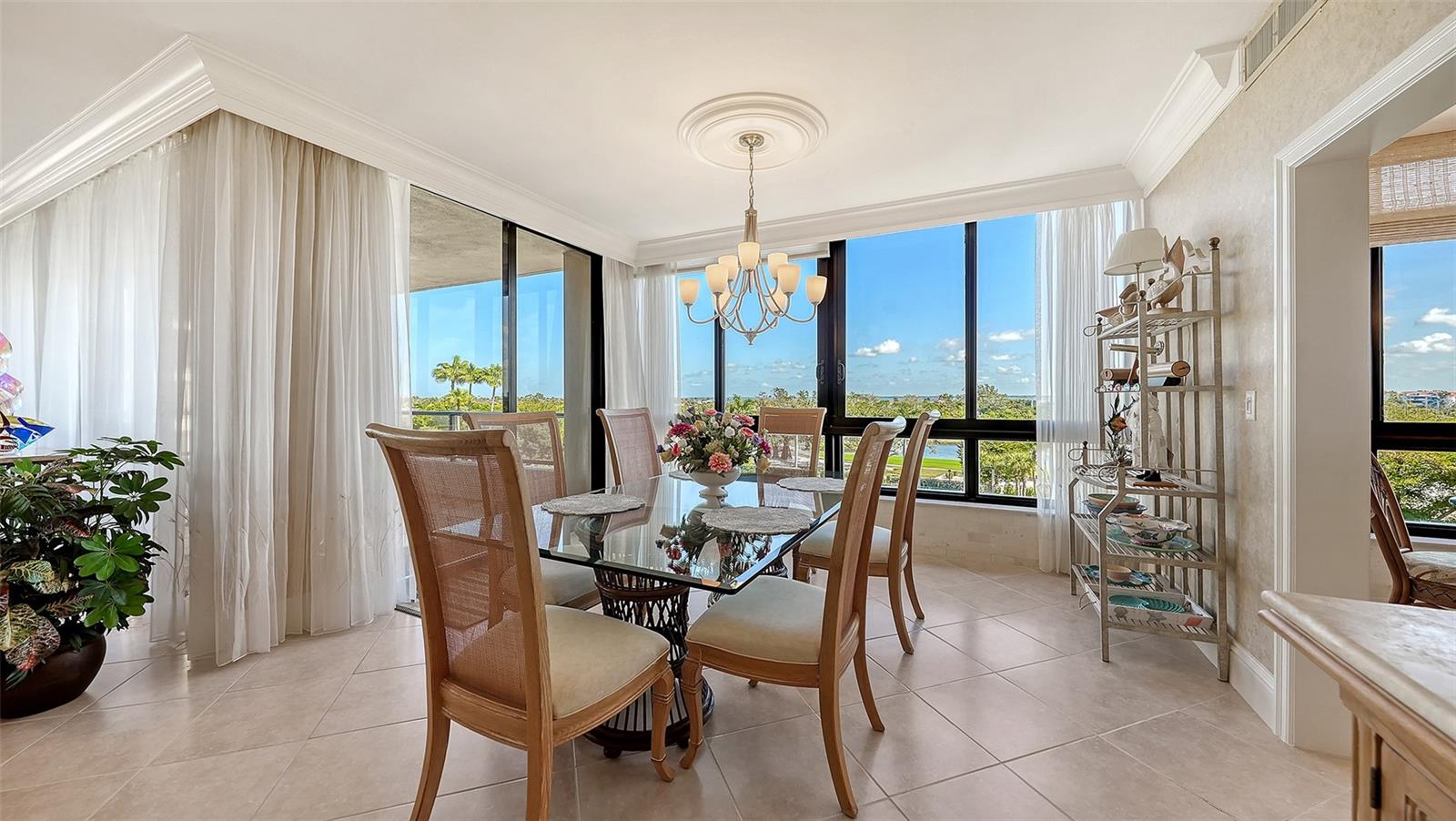 535 SANCTUARY DR #A401, LONGBOAT KEY, FL, 34228