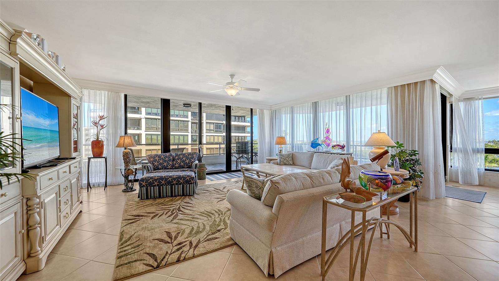 535 SANCTUARY DR #A401, LONGBOAT KEY, FL, 34228