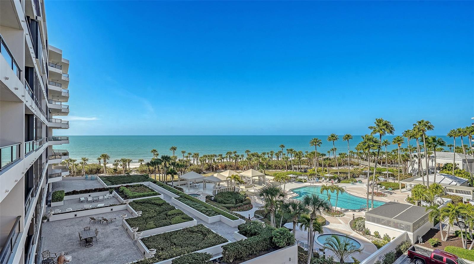 535 SANCTUARY DR #A401, LONGBOAT KEY, FL, 34228