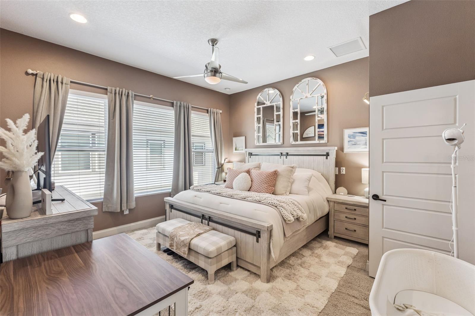 1015 LYCHEE CT, LAKE MARY, FL, 32746