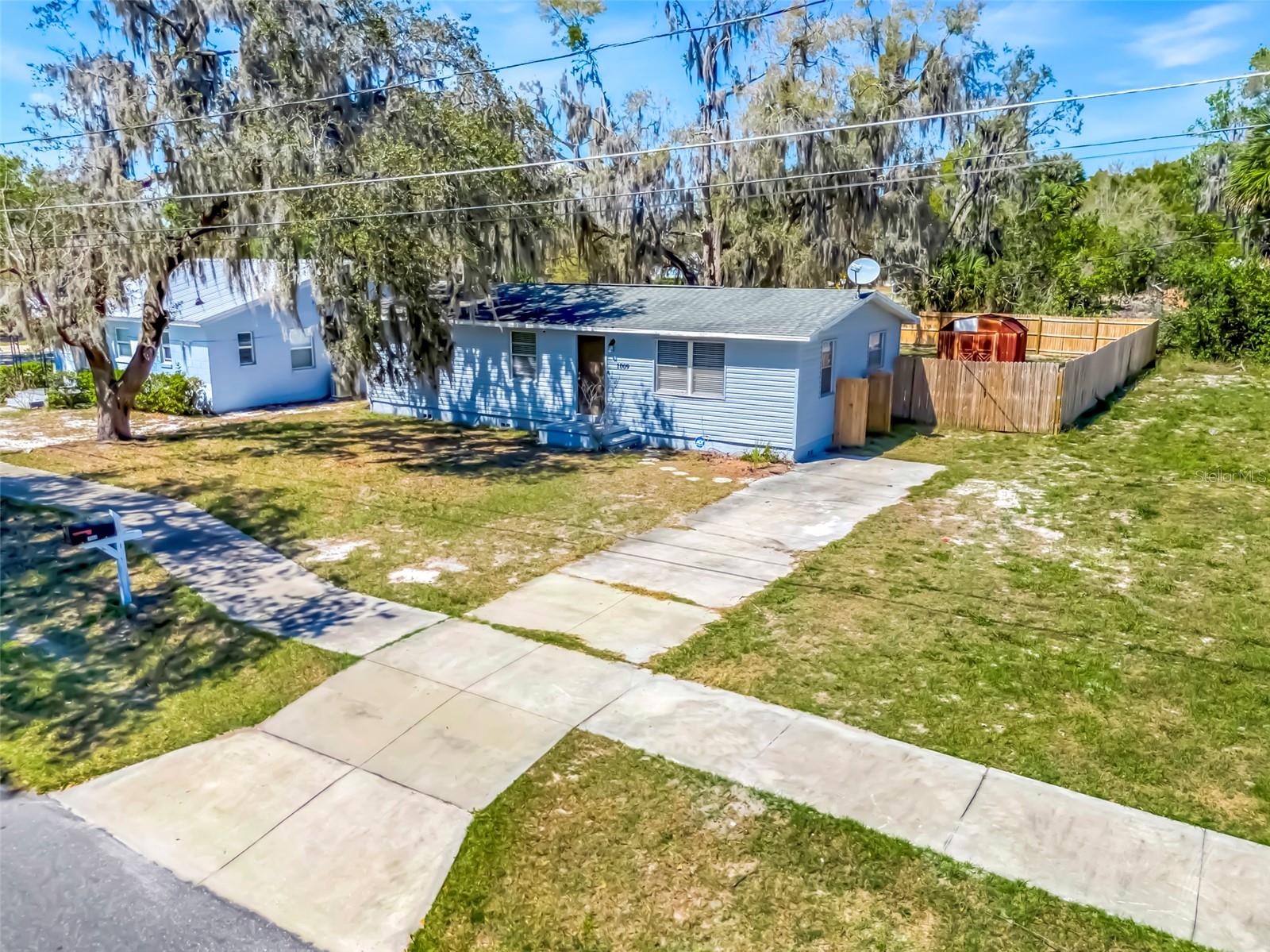 1009 E HAZZARD AVE, EUSTIS, FL, 32726