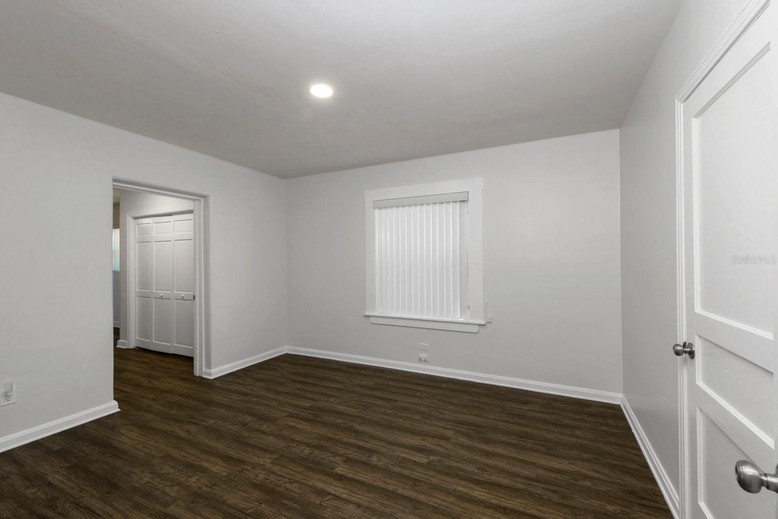 1210 N DONNELLY ST, MOUNT DORA, FL, 32757