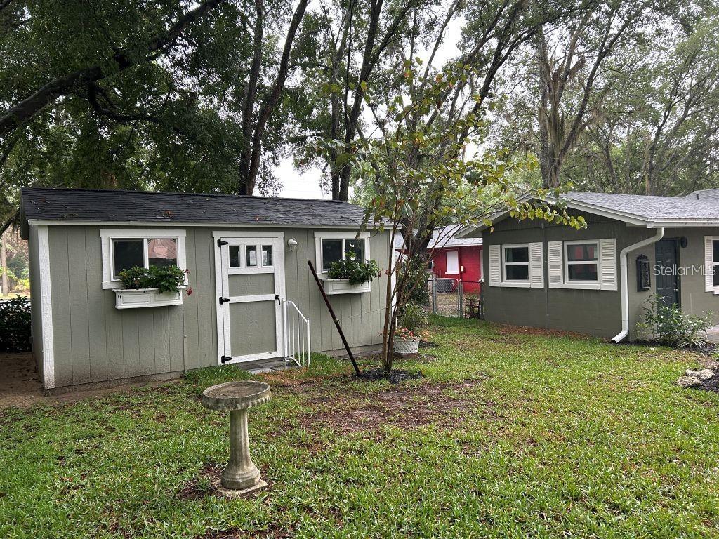 1210 N DONNELLY ST, MOUNT DORA, FL, 32757