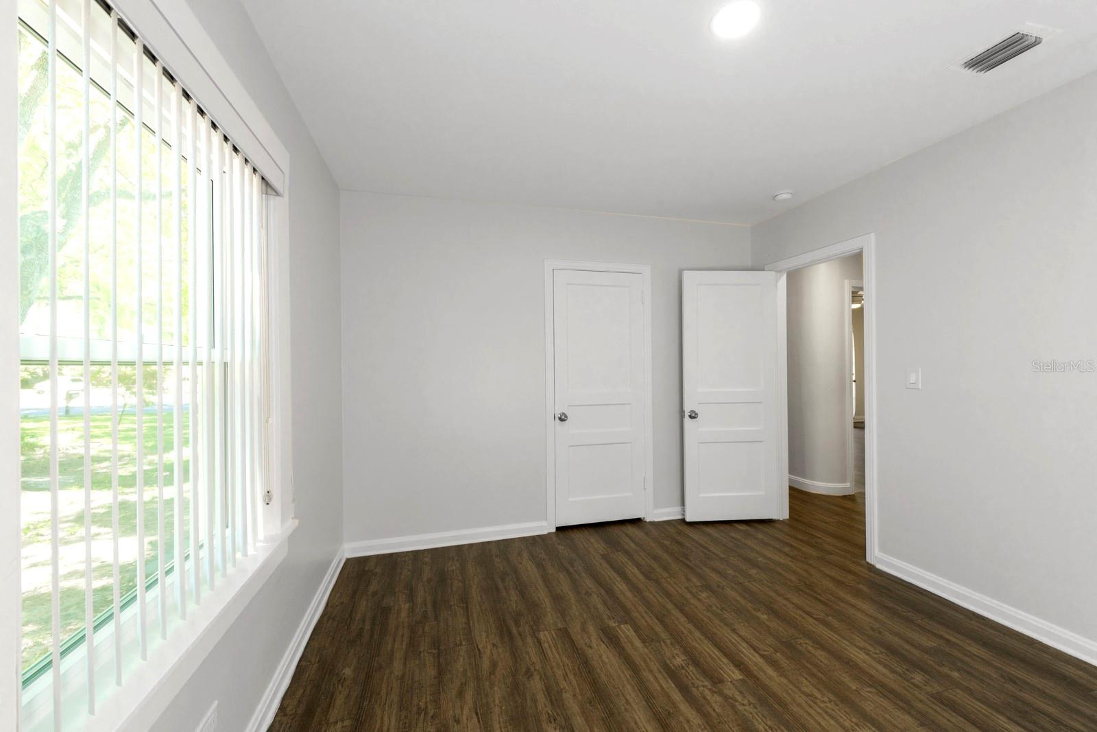 1210 N DONNELLY ST, MOUNT DORA, FL, 32757