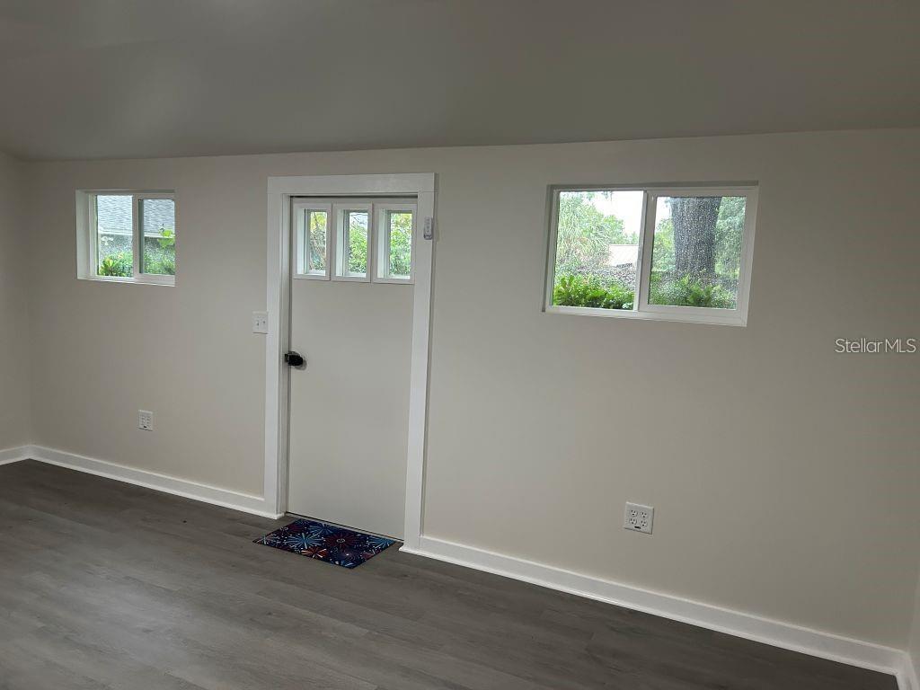 1210 N DONNELLY ST, MOUNT DORA, FL, 32757