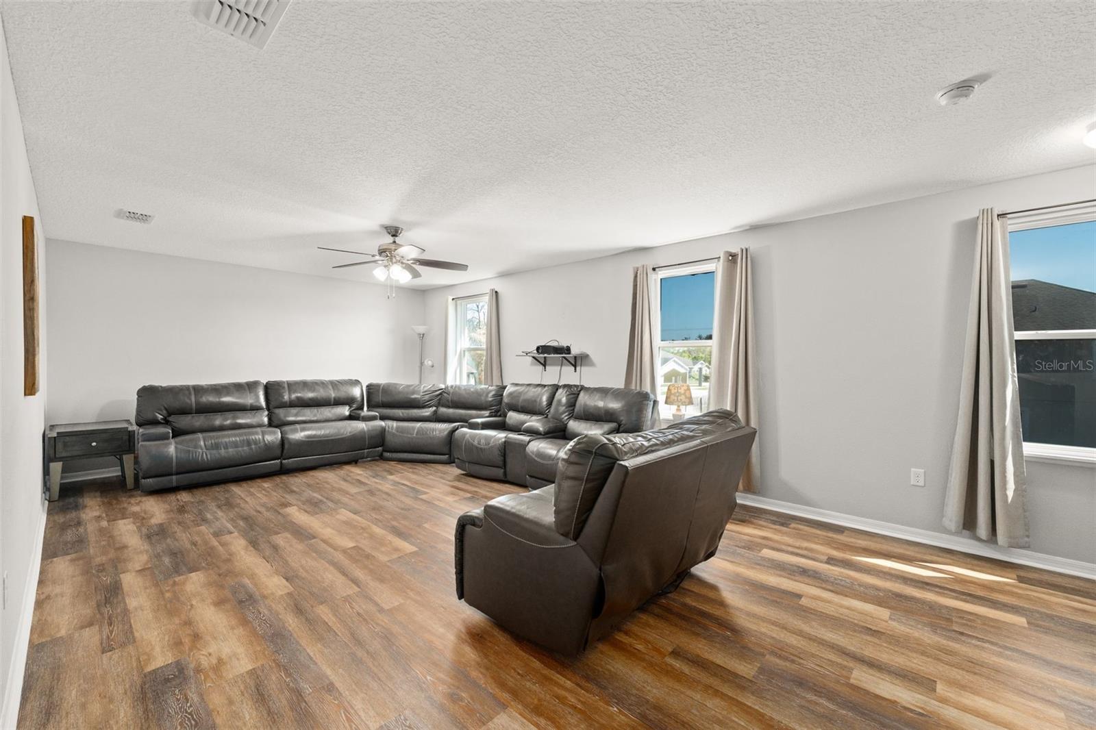 1049 NW 233RD DR, NEWBERRY, FL, 32669