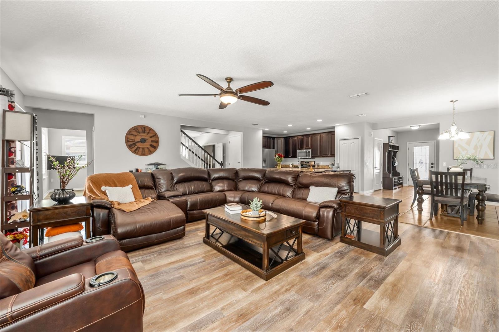 1049 NW 233RD DR, NEWBERRY, FL, 32669