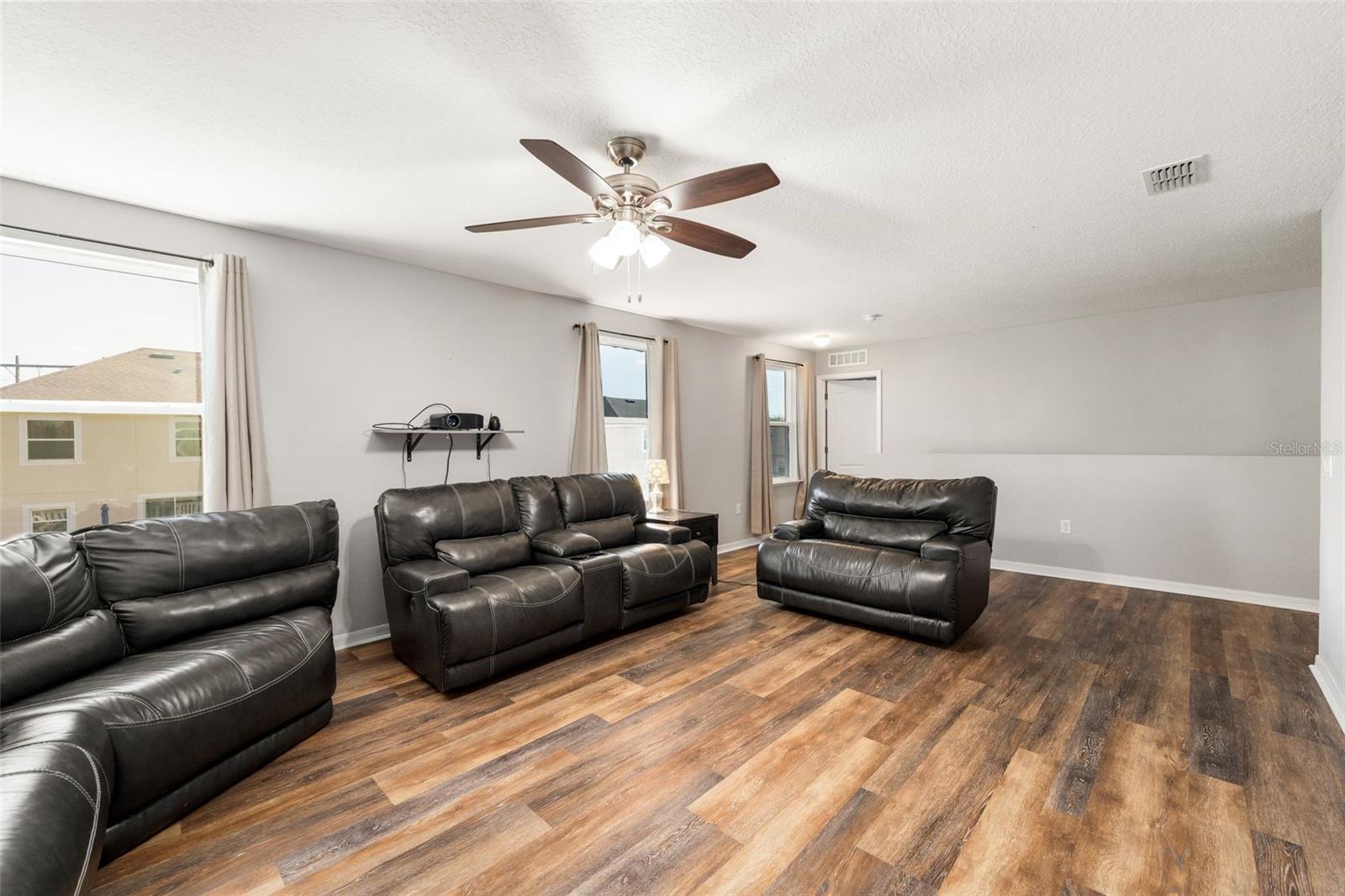 1049 NW 233RD DR, NEWBERRY, FL, 32669